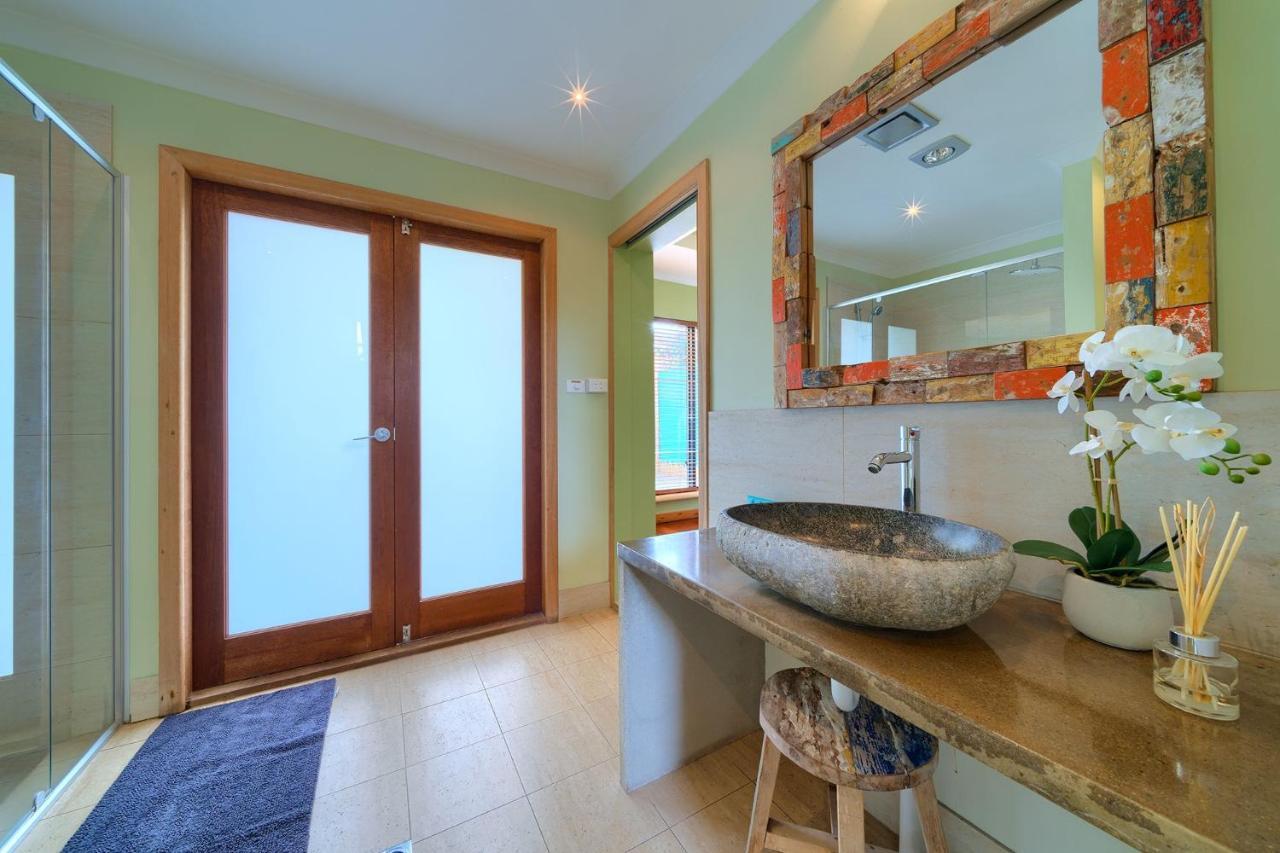 Albany Bali Style Accommodation ภายนอก รูปภาพ