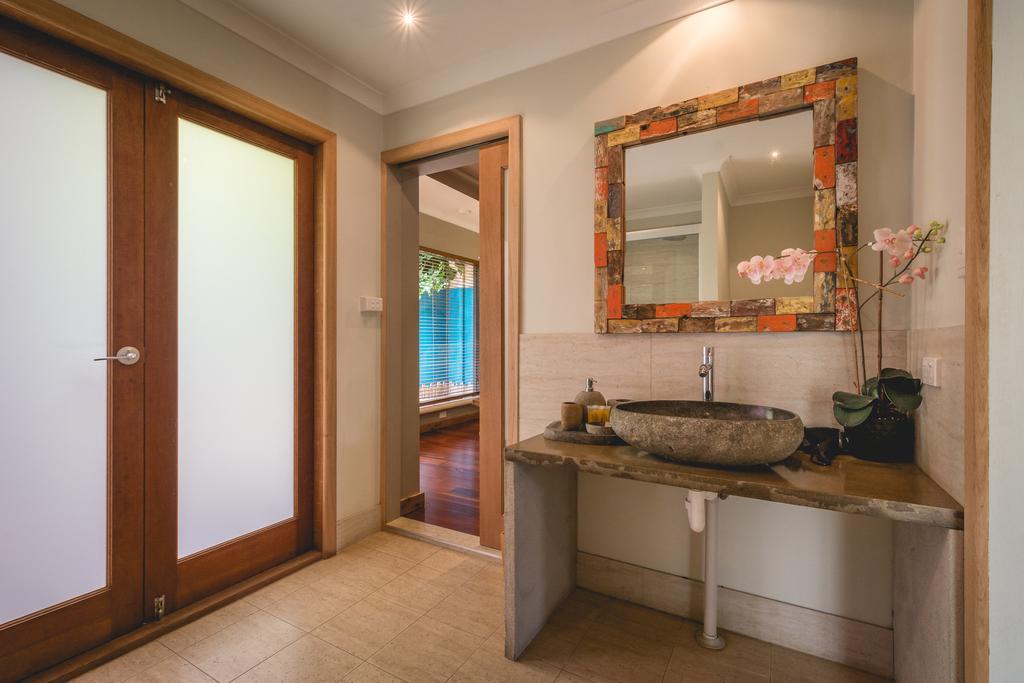 Albany Bali Style Accommodation ภายนอก รูปภาพ