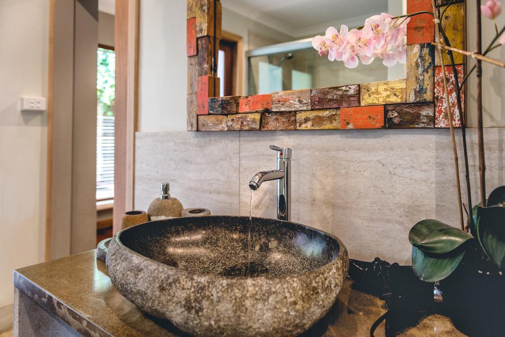 Albany Bali Style Accommodation ภายนอก รูปภาพ