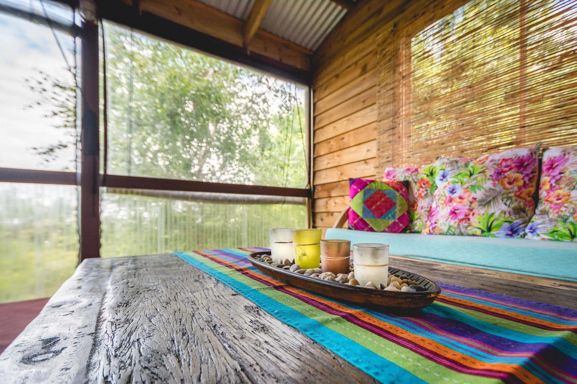 Albany Bali Style Accommodation ภายนอก รูปภาพ